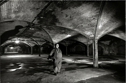 Sous-sol des Halles 1968 - Robert Doisneau